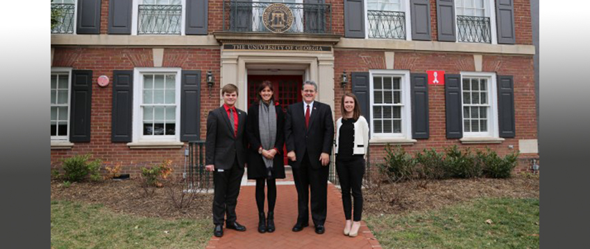 Tristan Bagala, Ishana Ratan, Eleanor Traynham and UGA President Jere W. Morehead at UGA Delta Hall in Washington, D.C.