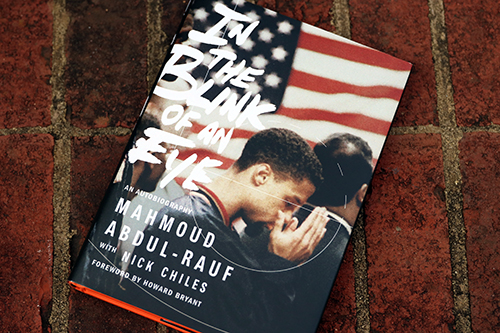 Cover of "In the Blink of An Eye: An Autobiography of Mahmoud Abdul-Rauf"
