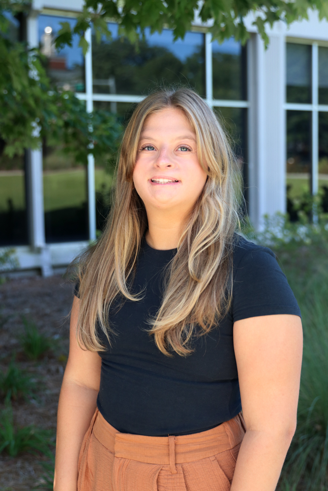 Headshot of Rachel Sandstrom