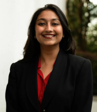 Headshot of Mahek Charnania