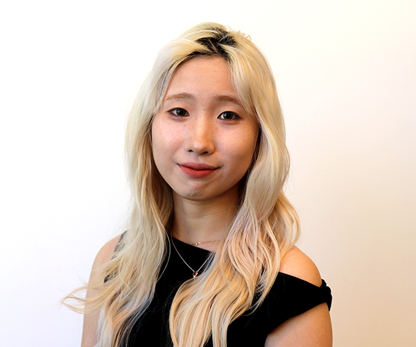 Yi (Ansley) Zhao Headshot