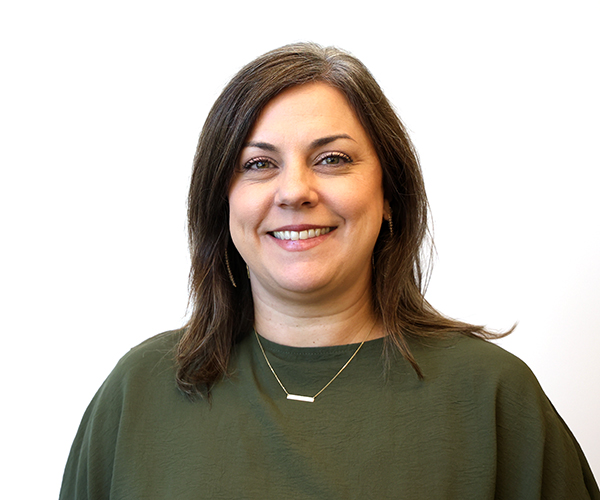 Headshot of Ashley Arnold