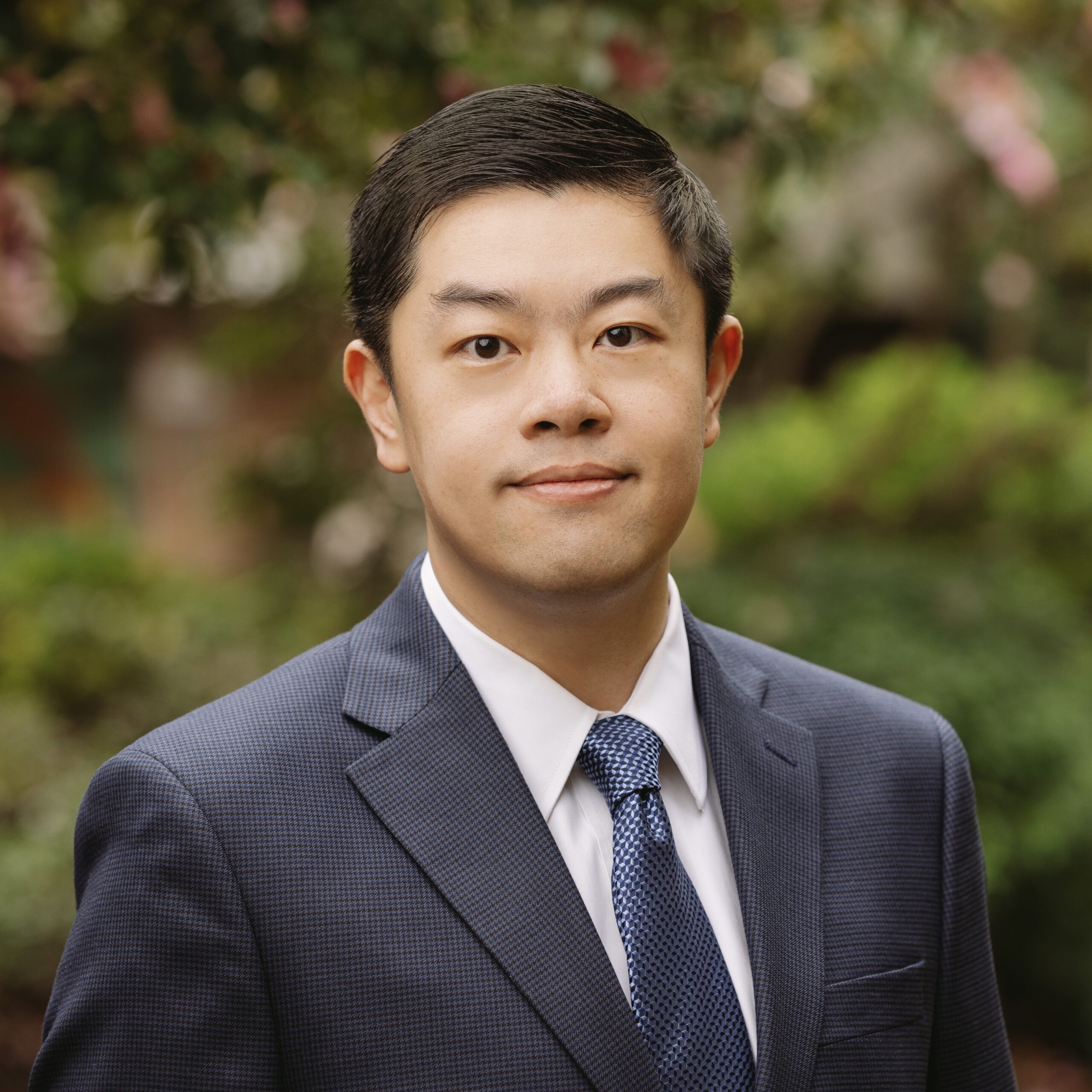 Hao Xu Headshot