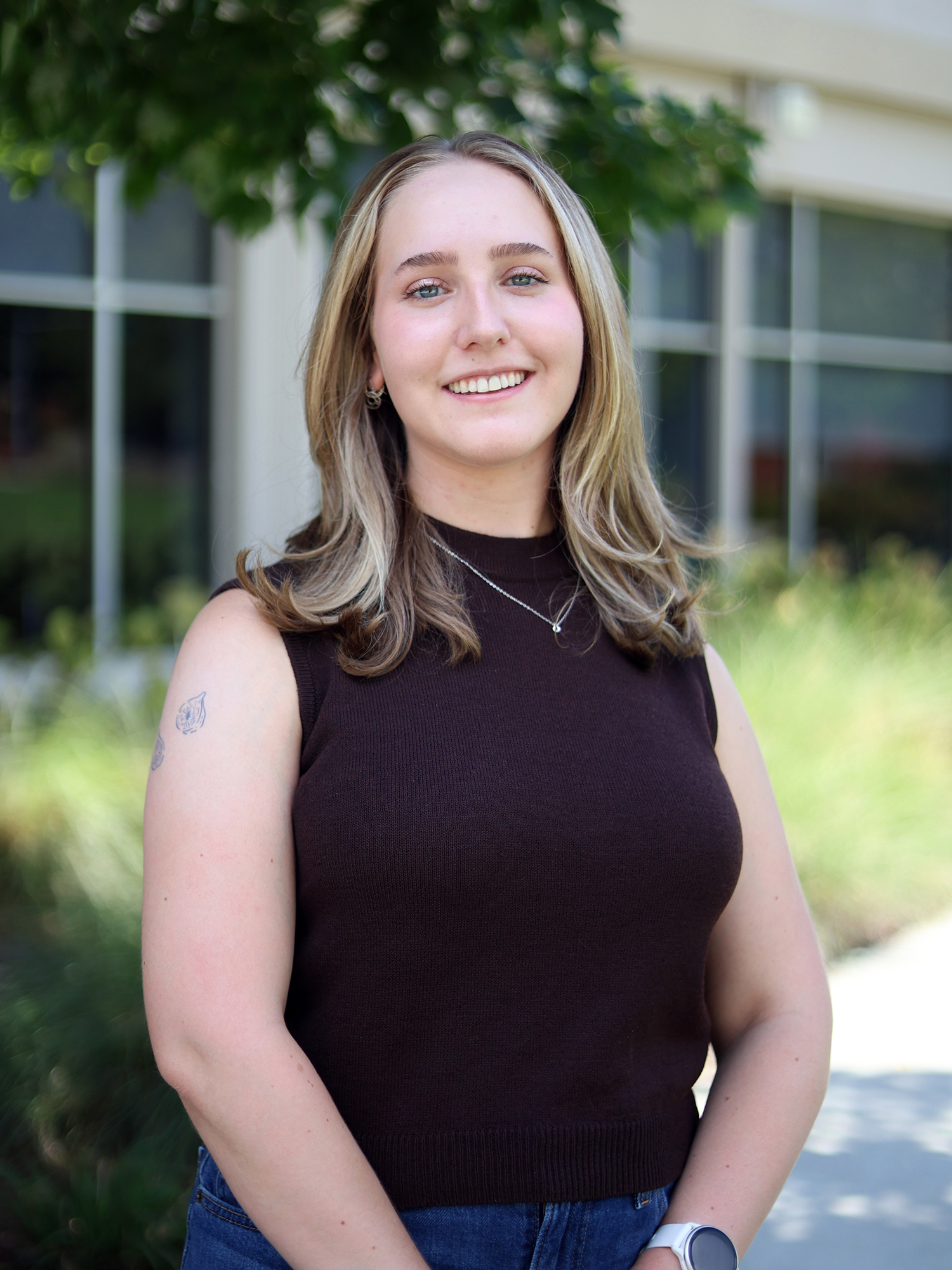 Outdoor headshot of Kennady Hale