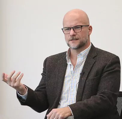Martin Padgett talk to a group.
