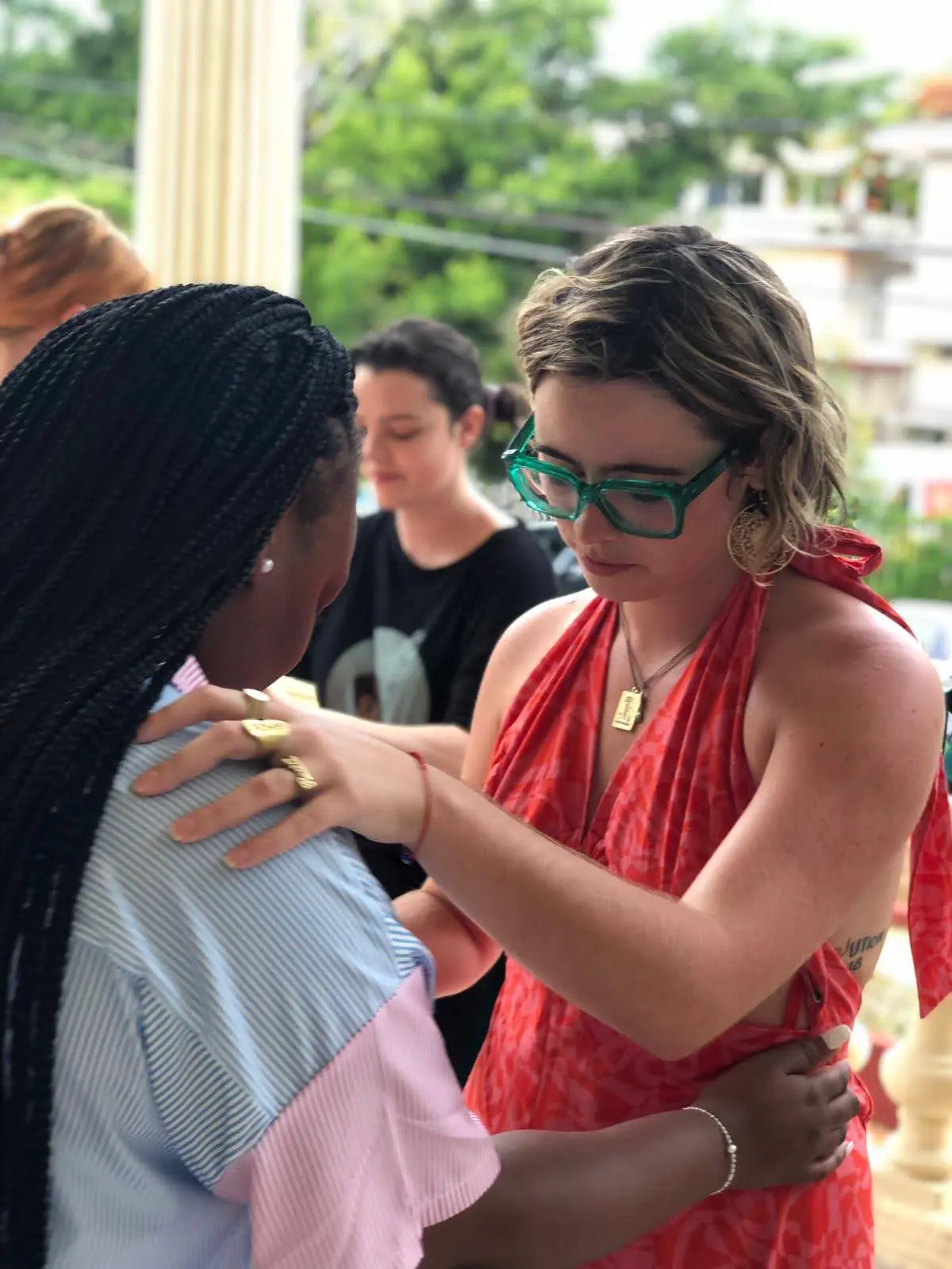 Students Delaney Tarr and Keshondra Shipp learn how to dance the salsa.
