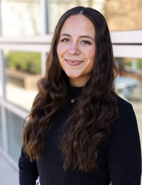 Sydney Brass headshot