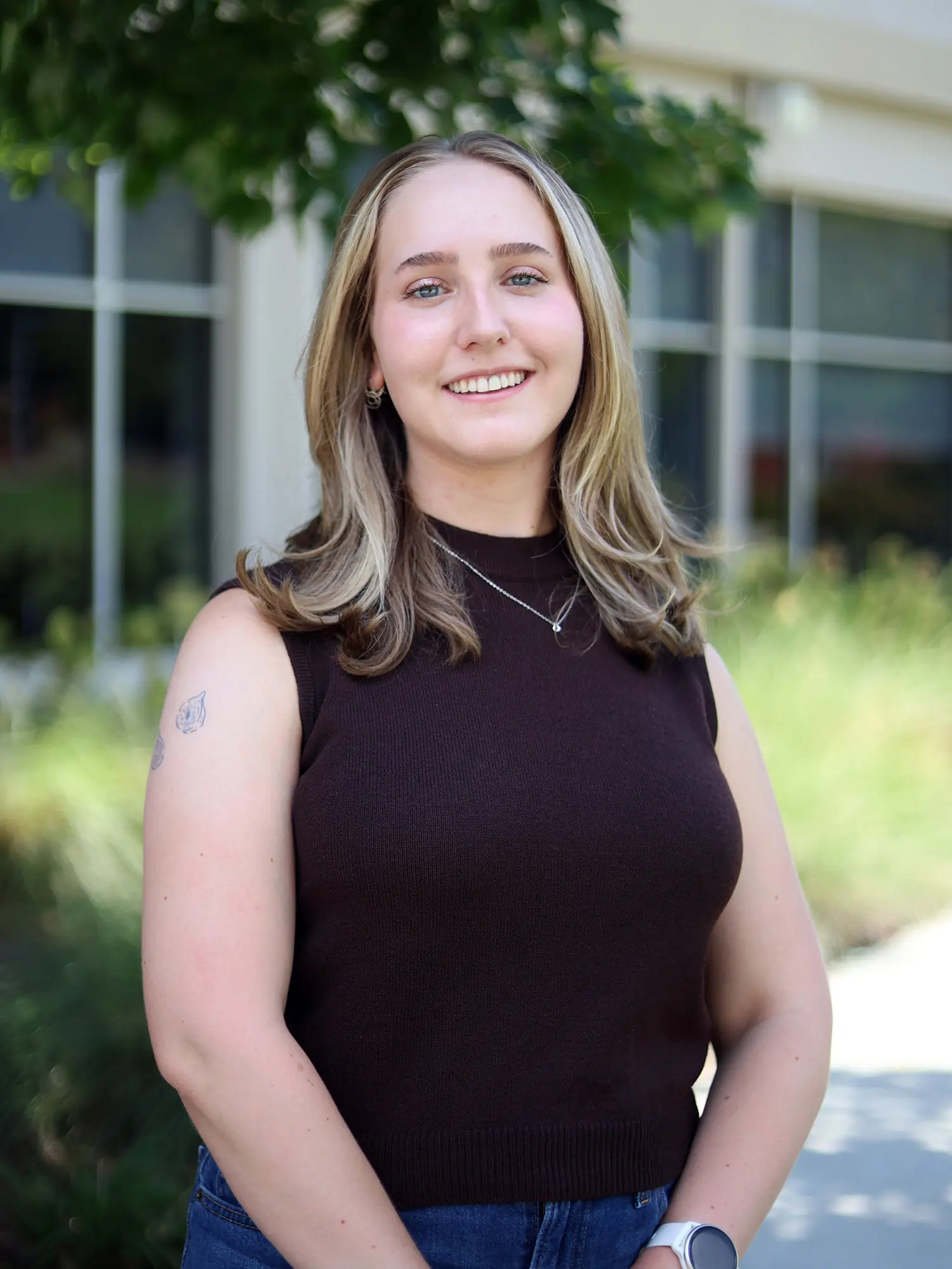 Outdoor headshot of Kennady Hale